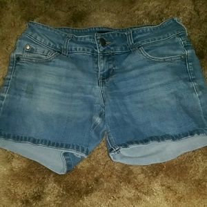 Denim Celebrity Pink shorts